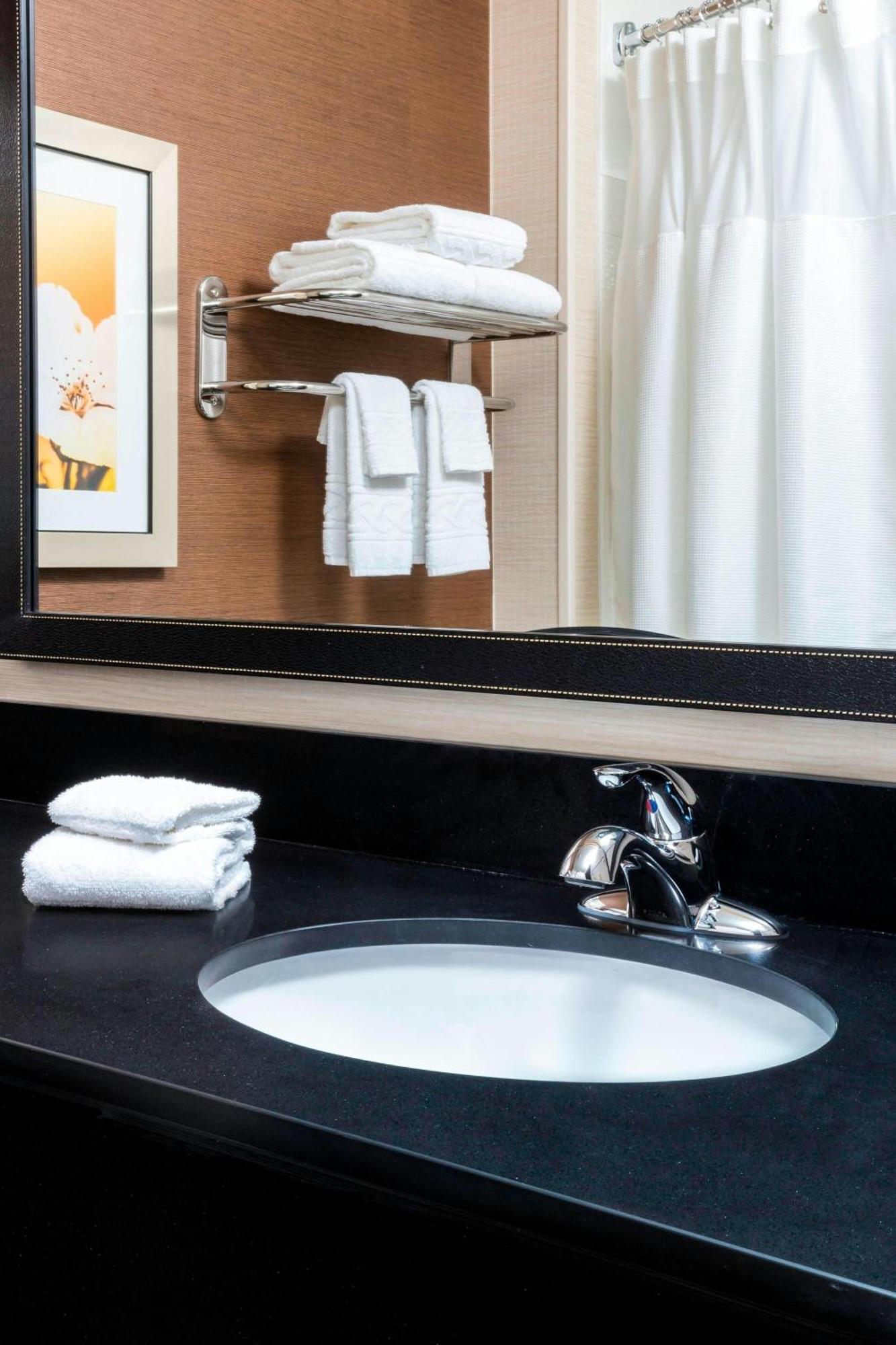 Fairfield Inn & Suites Kansas City Саммит Ли Экстерьер фото
